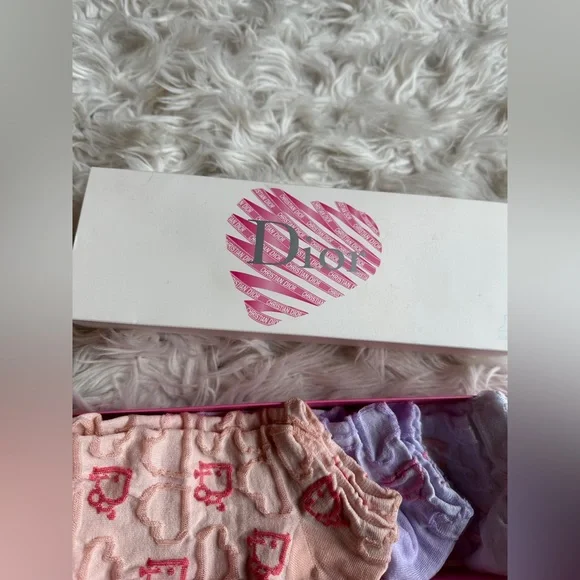 Dior orange, white and Purple woman  Socks Collection - Picture 5 of 8